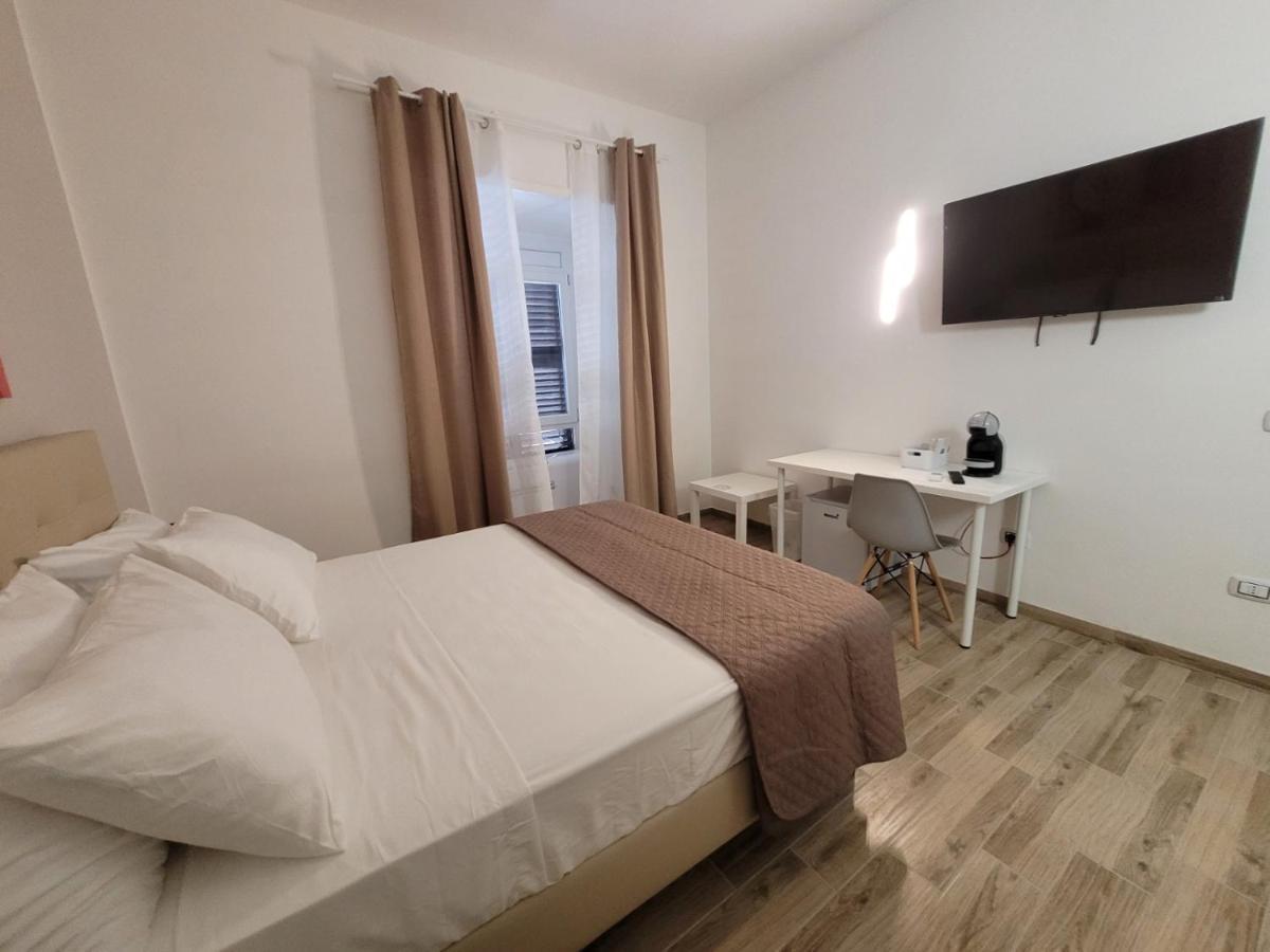 Tiber Rooms Testaccio Roma Exterior foto